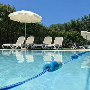 https://residence-corte-del-bosco.hotelinveneto.com